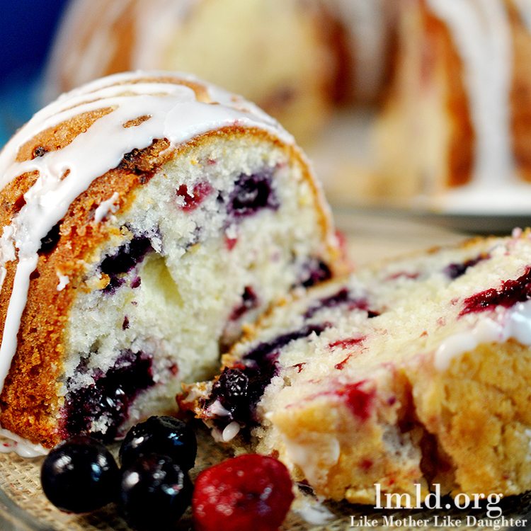 Triple-Berry-Lemon-Cake-2-LMLD square