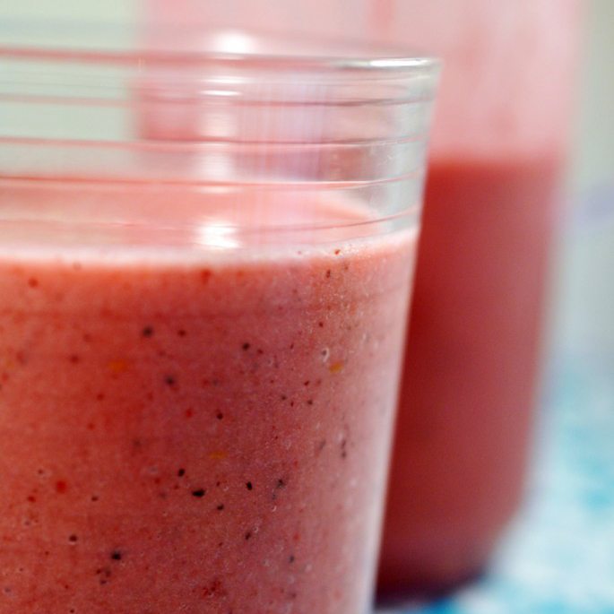 orange-berry-smoothie-5-685x1024