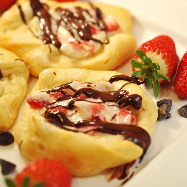 cream cheese strawberry danish 1 square