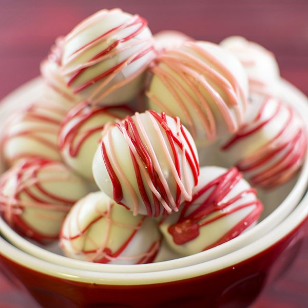 red velvet cake balls 2square