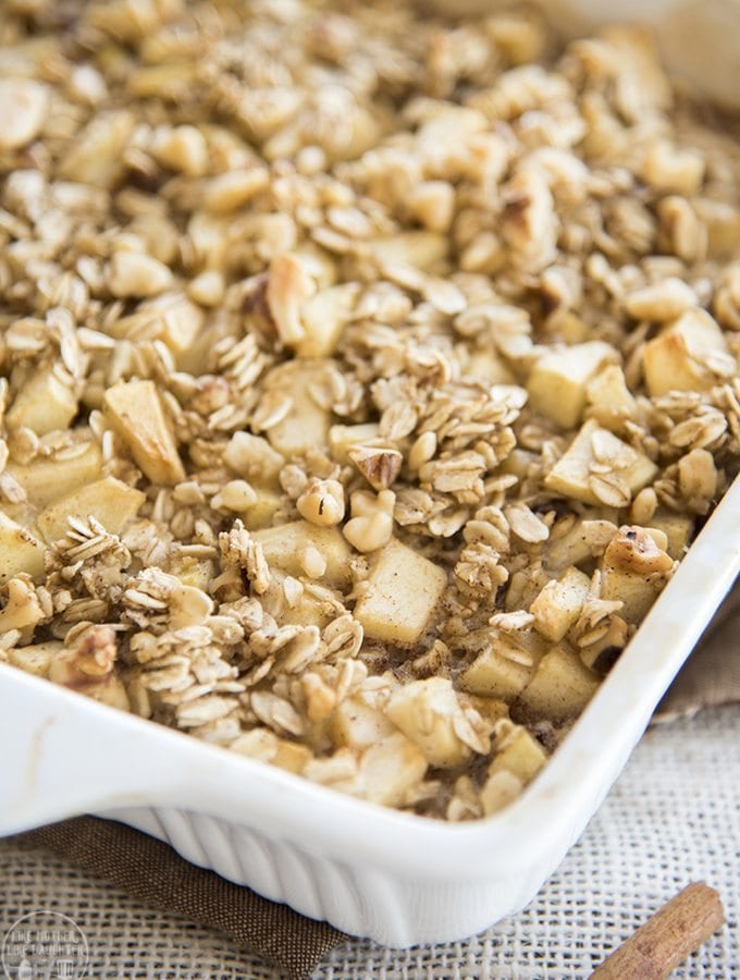 baked-apple-cinnamon-oatmeal-5