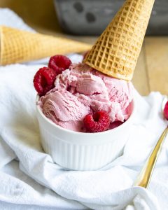 Raspberry Ice Cream – Like Mother, Like Daughter