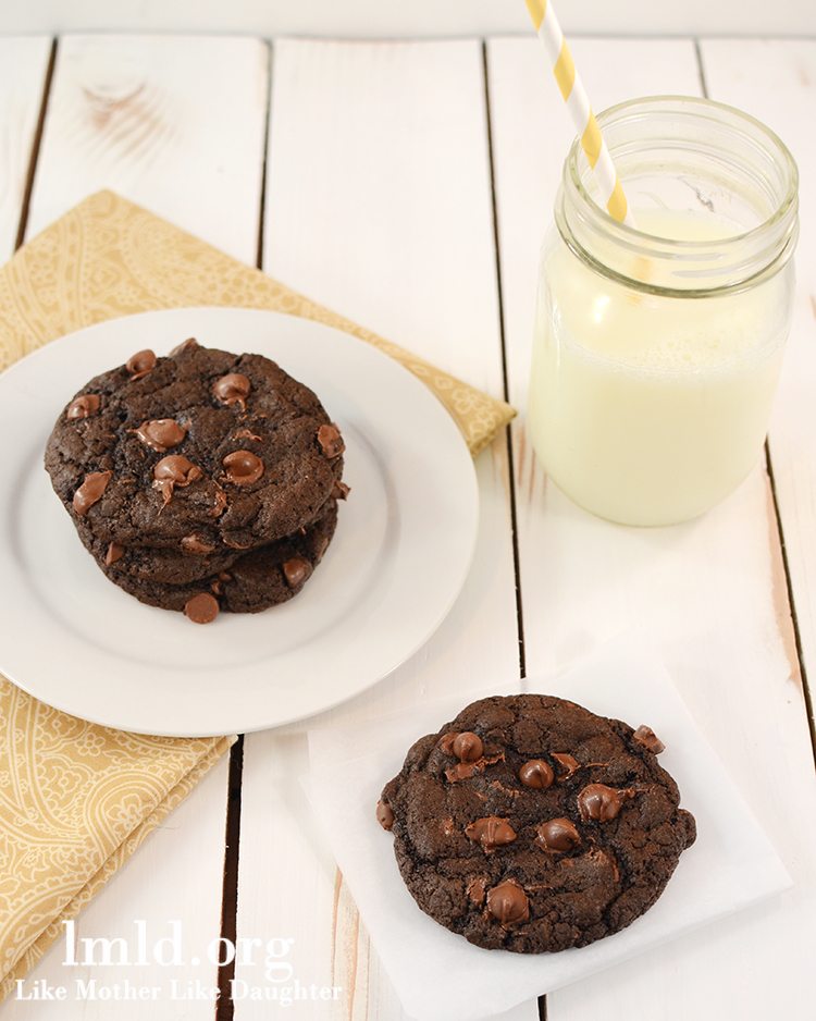 Double chocolate cookies for two