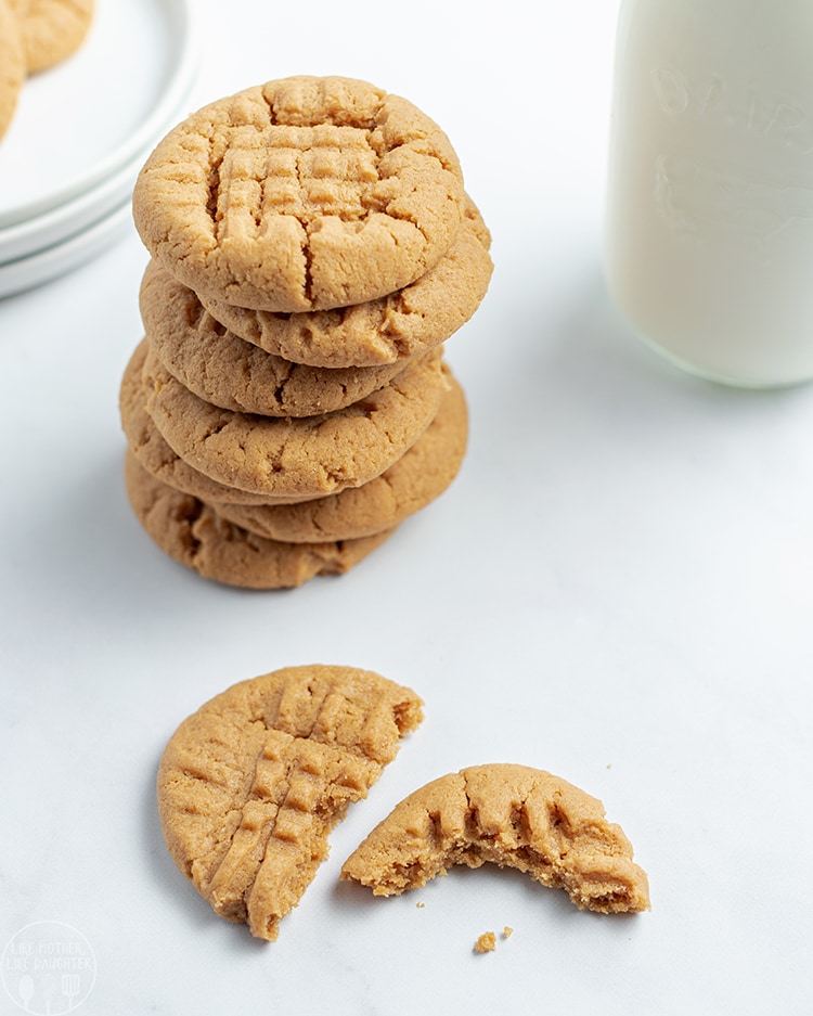 The best flourless peanut butter cookies