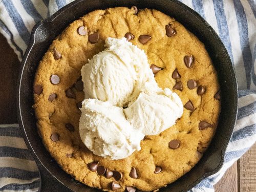 Mini Cast Iron Skillet Cookies (with Premade Dough!) - Pumpkin 'N Spice