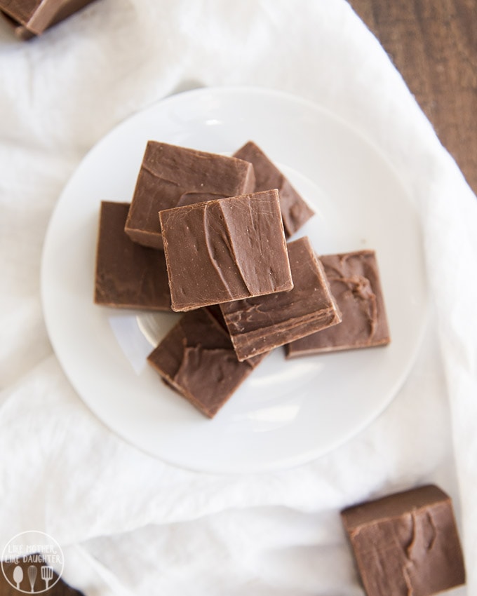 Top view of microwave fudge on a white plate.