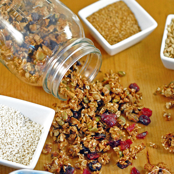 Nut and Seed Granola Like Mother, Like Daughter