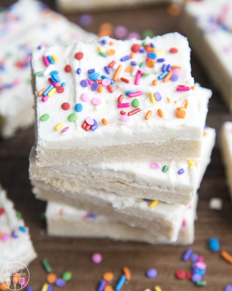 Sugar cookie bars with sour cream 