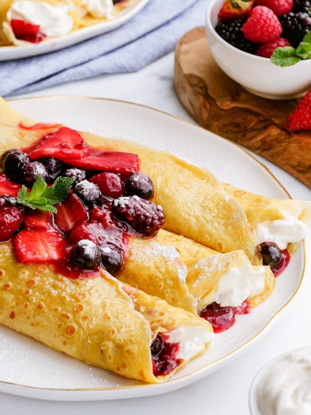 Berries and Cream Crepes – Like Mother, Like Daughter