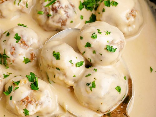 Swedish Meatballs in a Creamy White Sauce - SocraticFood