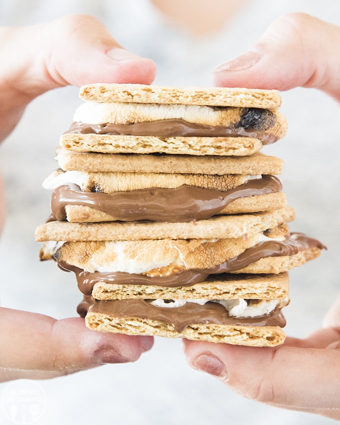 A stack of s\'mores made with nutella instead of chocolate. 