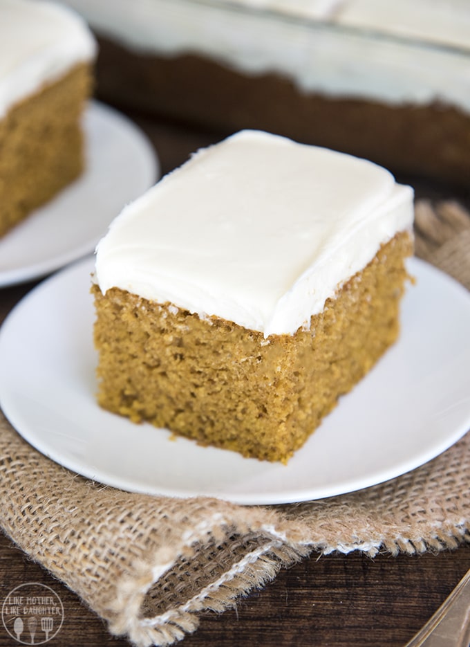 the best pumpkin spice cake with the perfect fall flavor and topped with a smooth cream cheese frosting!