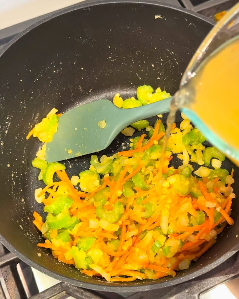 Sauteed egetables coated in flour.