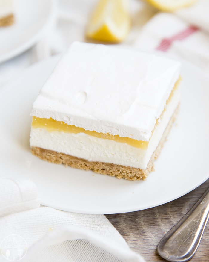 Lemon Curd Cheesecake Bars