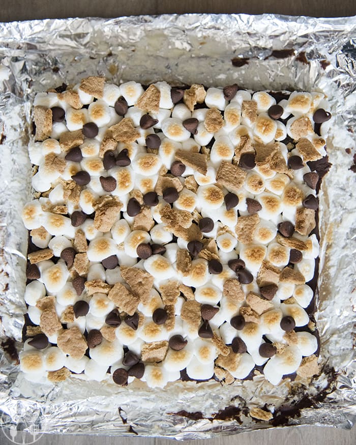 Smore Cheesecake Bars are the perfect no bake treat!