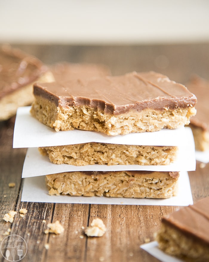 These oatmeal peanut butter bars are the perfect treat that everyone will love!