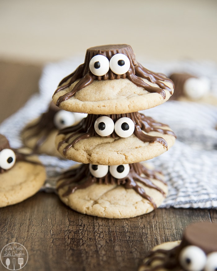 Adorable and delicious Halloween Spider Cookies