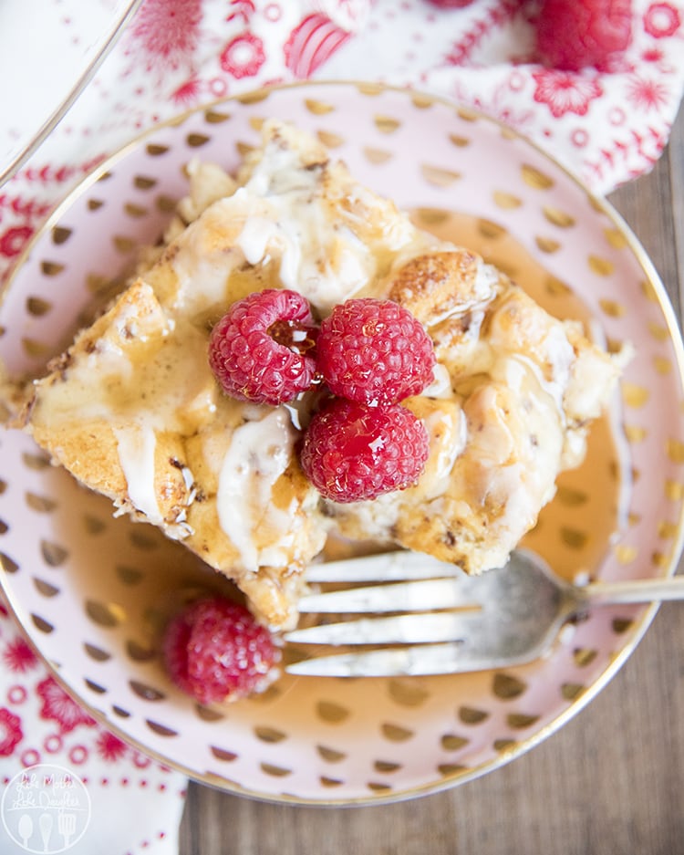 Cinnamon roll french toast casserole recipe