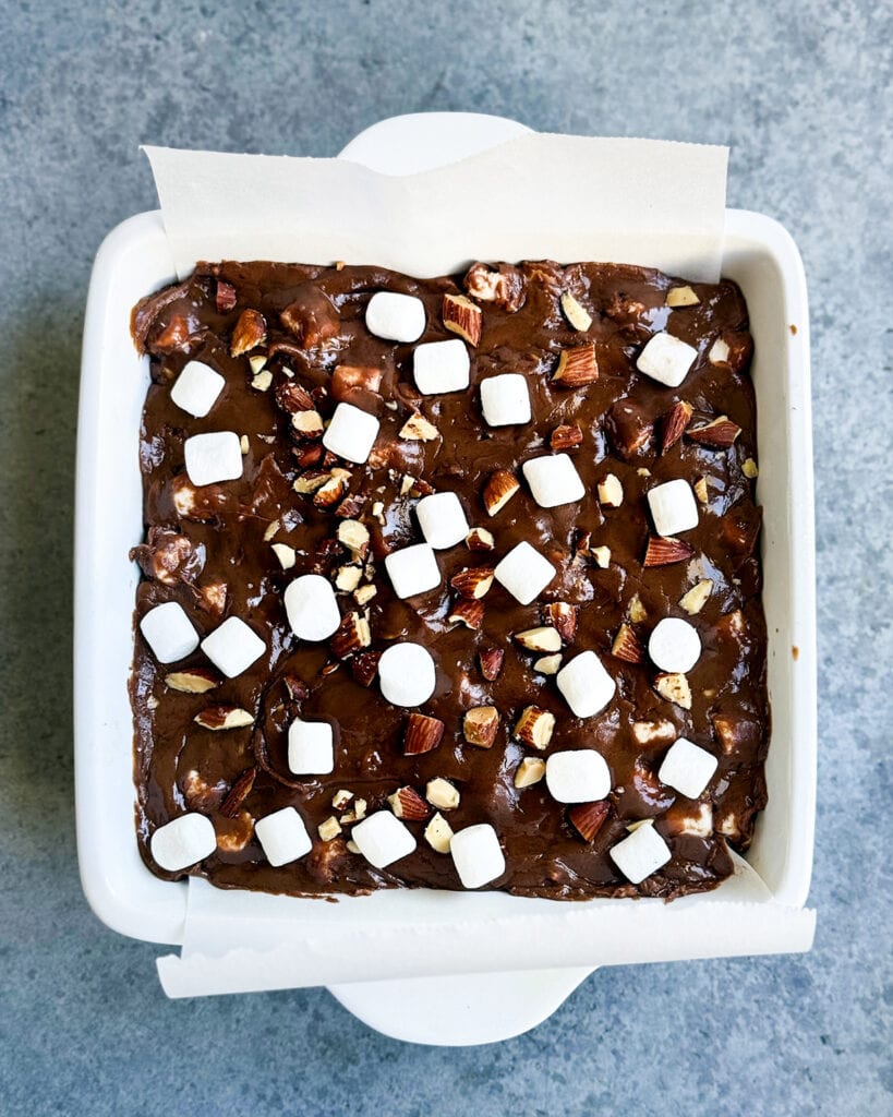 Rocky road fudge in a square baking pan.
