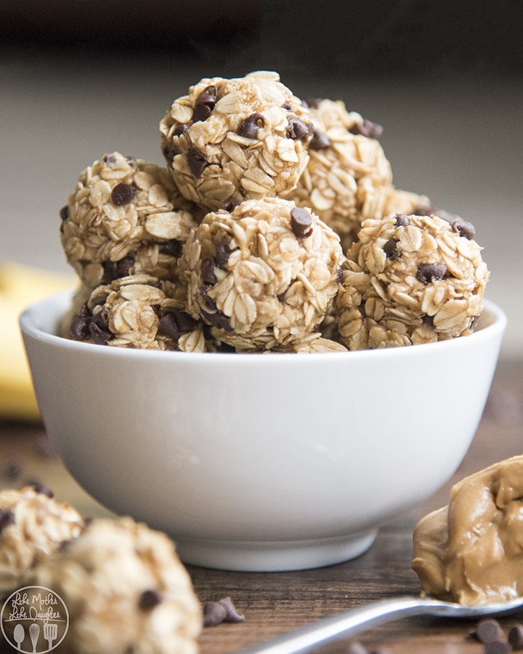 Peanut butter banana granola bites