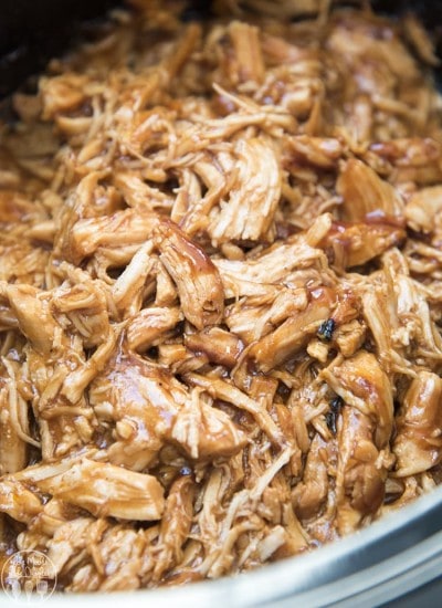 A pile of shredded bbq chicken.