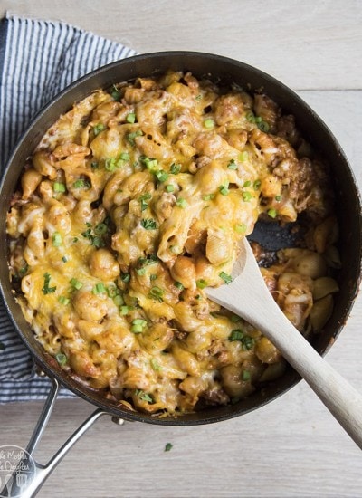 A pot of cheeseburger pasta.