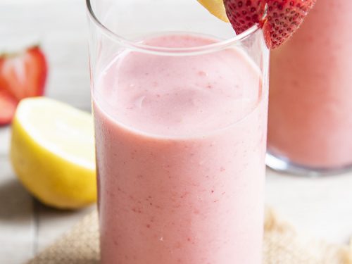 Strawberry Lemonade Smoothie – Like Mother, Like Daughter