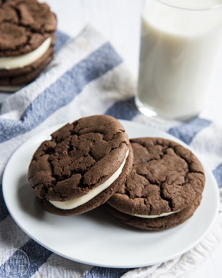 Cake Mix Oreo Cookie Sandwiches