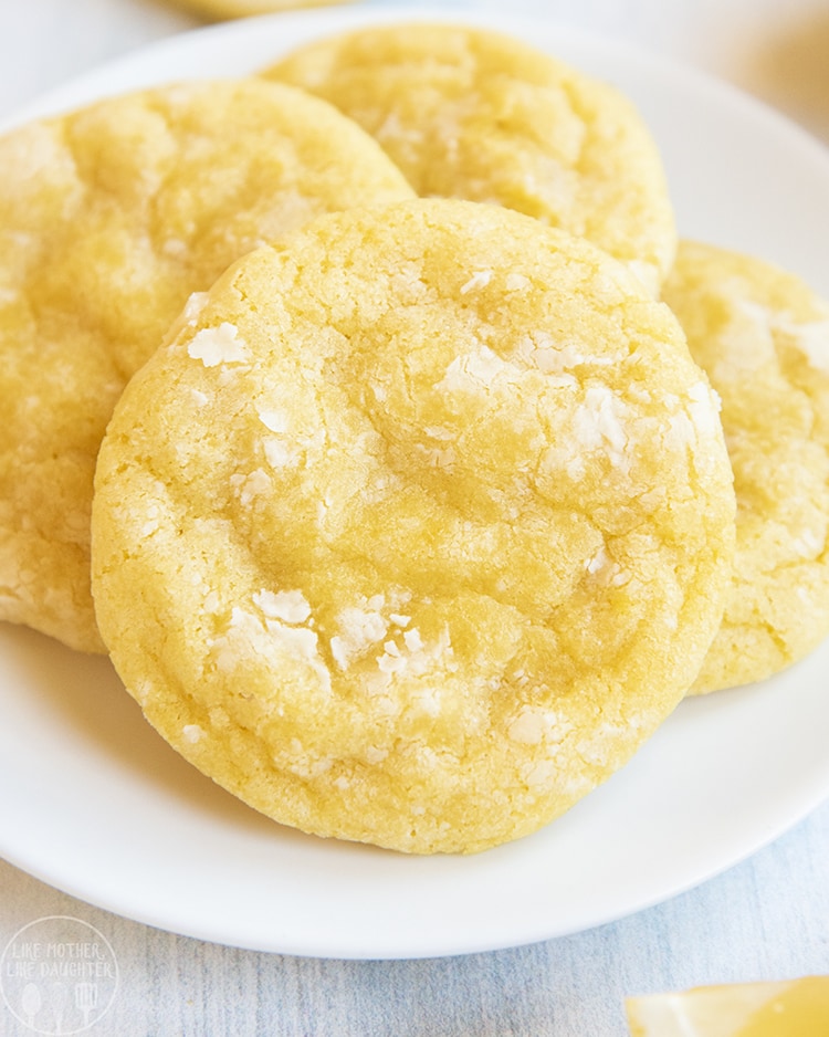 A tart and sweet lemon cookie