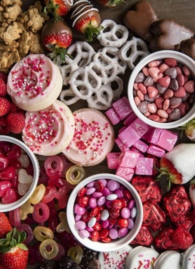 valentines-day-dessert-board-2